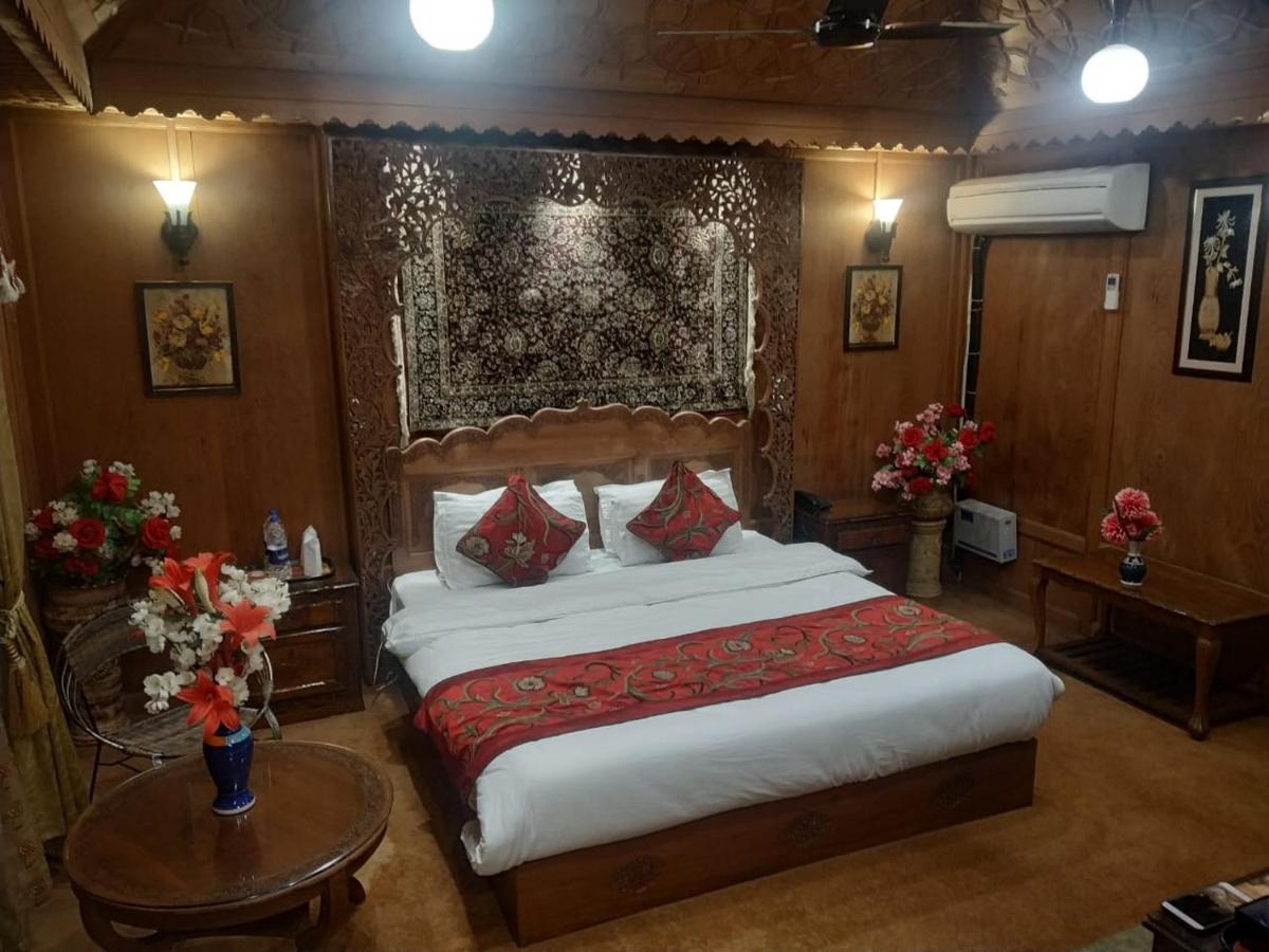 Durgjan The Mughal Sheraton Houseboat酒店 外观 照片